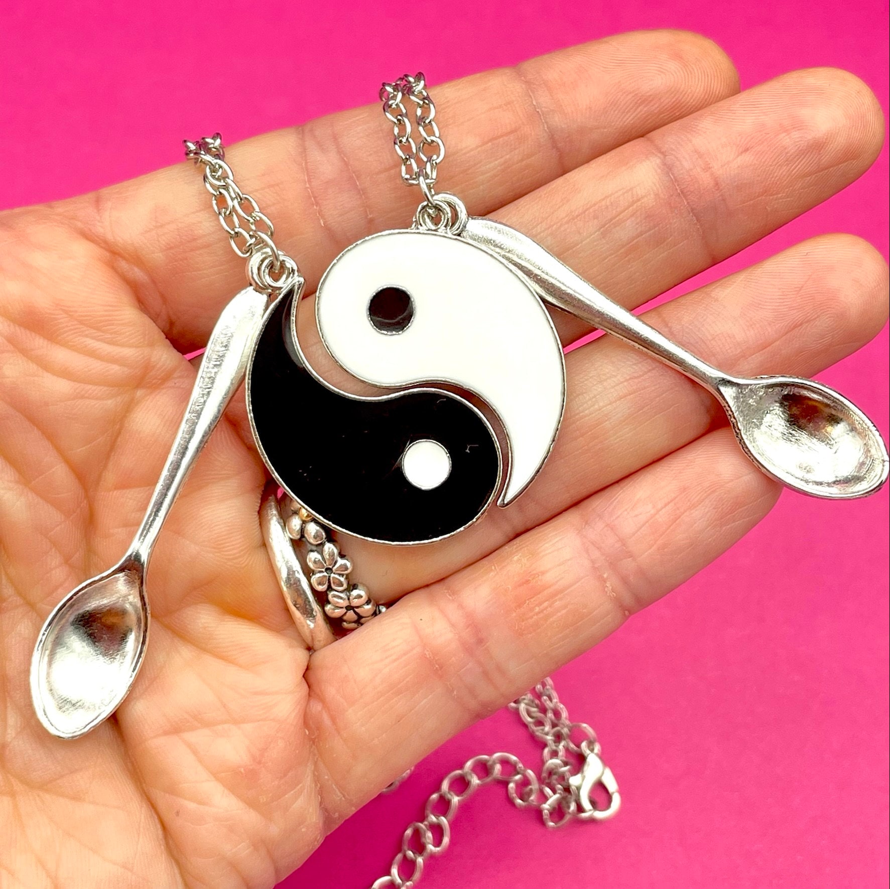 Löffel Halskette, Y2K Ying Yang Kleine Kette Für Glücksbringer, Mini von PickleParlour