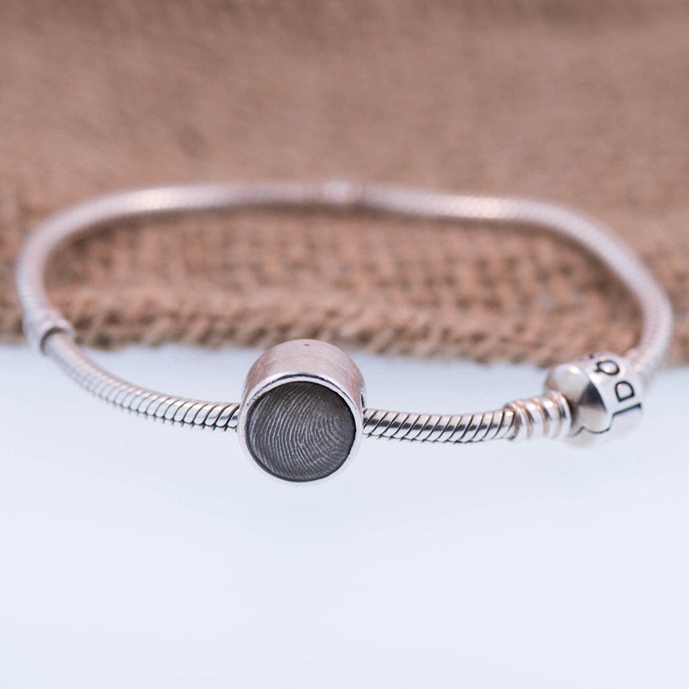 Kreis Fingerabdruck Charme Handgemachter in Reinem Silber von PictureJewelry