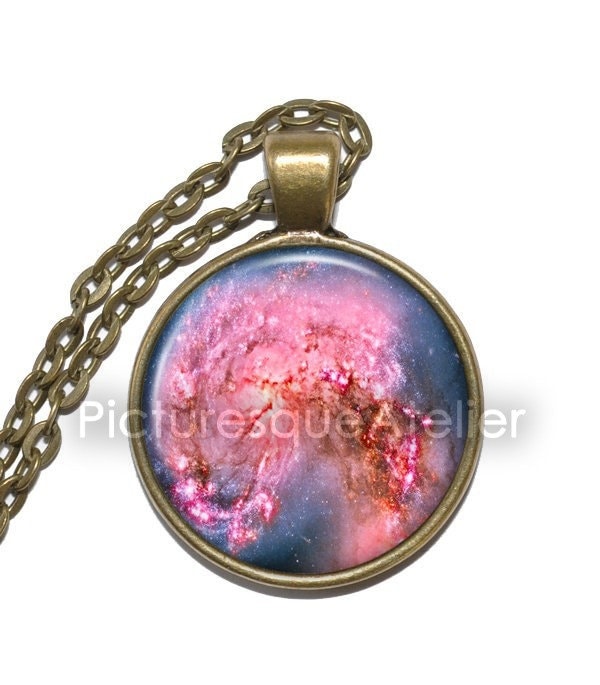 Antennae Galaxies Halskette, Colliding Galaxies, Spiralgalaxie, Weltraum, Universum, Kunst Anhänger Glas Anhänger, Handgemachter Schmuck von PicturesqueAtelier