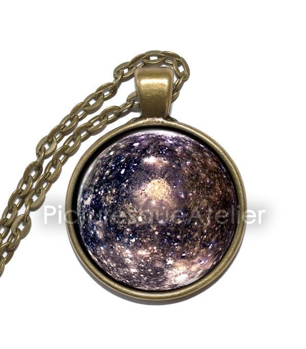 Callisto Halskette/Schlüsselring, Mond, Jupiter, Weltraum, Universum, Kunst Anhänger Halskette, Schlüsselanhänger, Glasanhänger, Handgemachter Callisto Halskette/Schlüsselring, Mond, Jupiter, Weltraum, Universum, Kunst Anhänger Halskette, Schlüsselanhänger, Glasanhänger, Handgemachter von PicturesqueAtelier