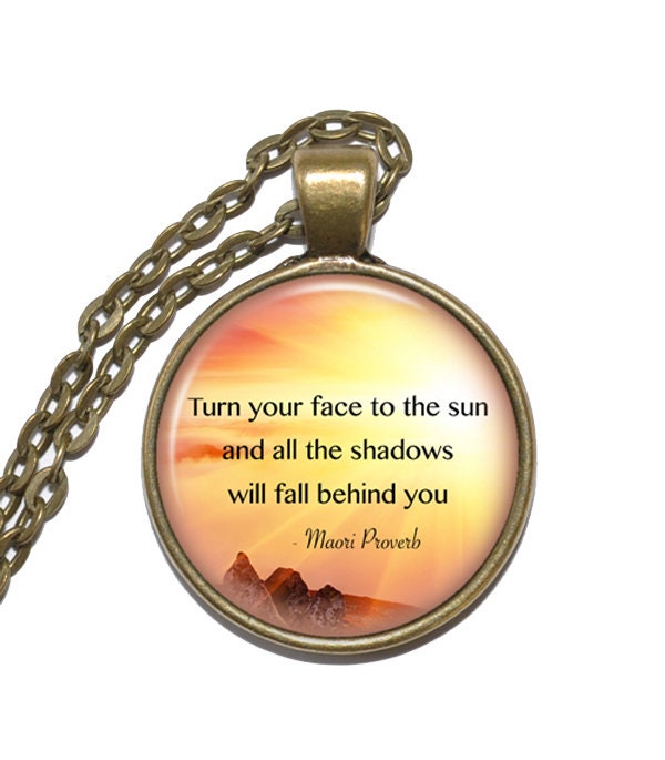 Maori Proverb Halskette, Kunst Anhänger Inspiration Glas Anhänger, Handgemachter Schmuck von PicturesqueAtelier