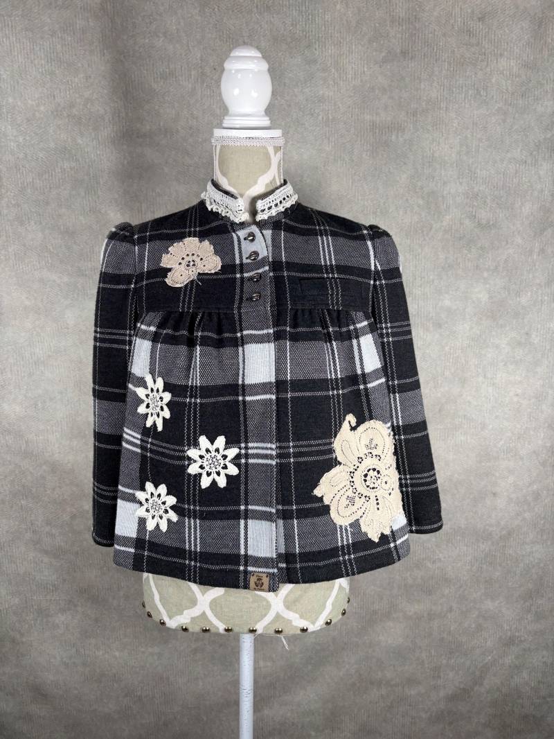 Upcycled Damenjacke - Medium von PieceByPeaceCanadian