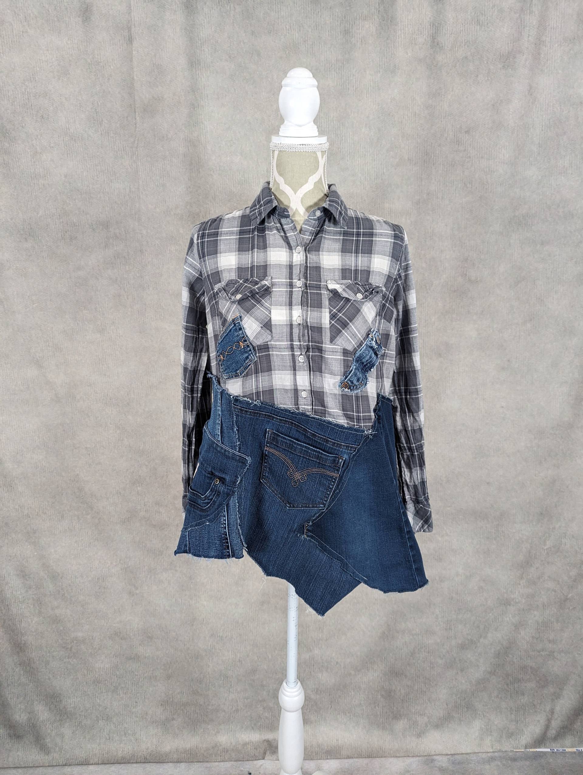 Upcycled Denim Patchwork Karierte Bluse - Medium von PieceByPeaceCanadian