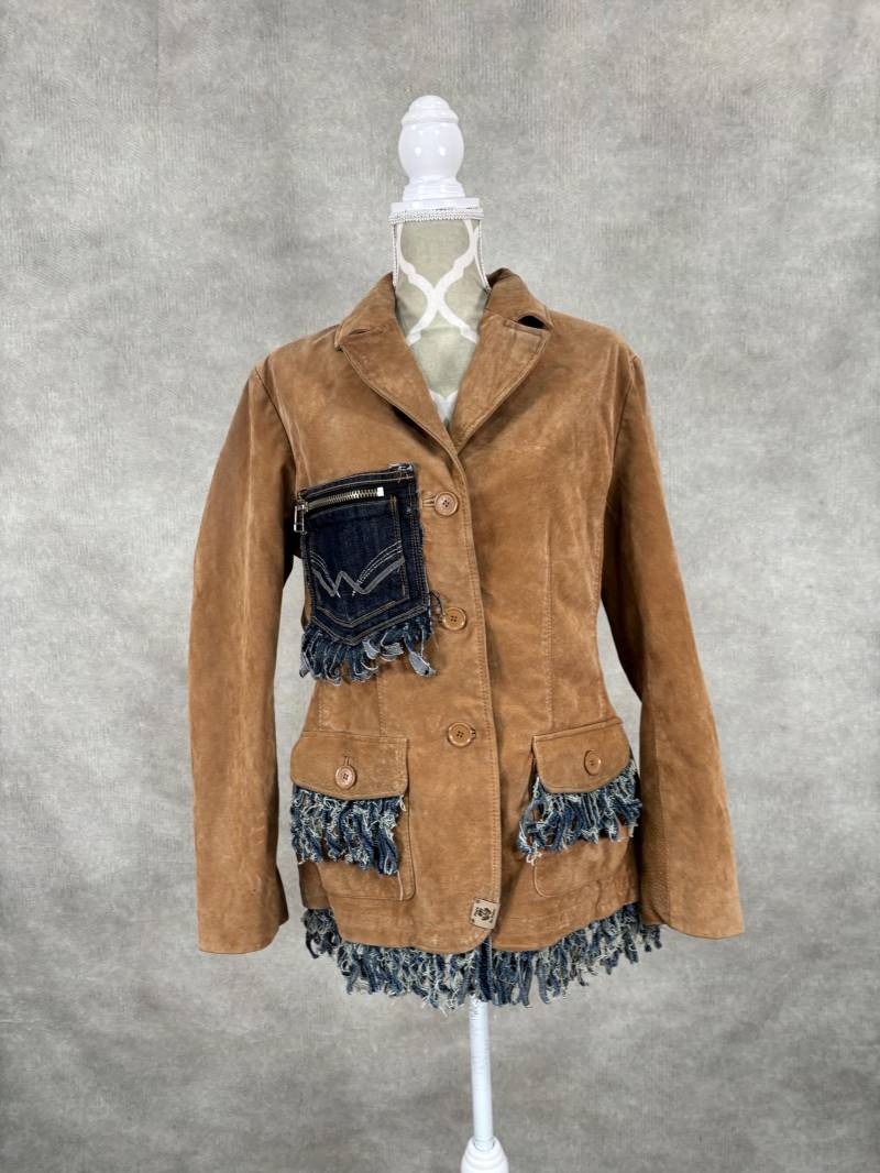 Upcycled Wildlederjacke - Größe L von PieceByPeaceCanadian