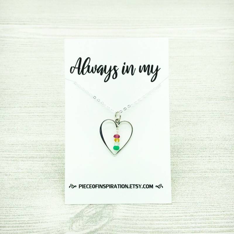 sterling Silber Herz Birthstone Halskette Personalisierter Familienanhänger von PieceOfInspiration