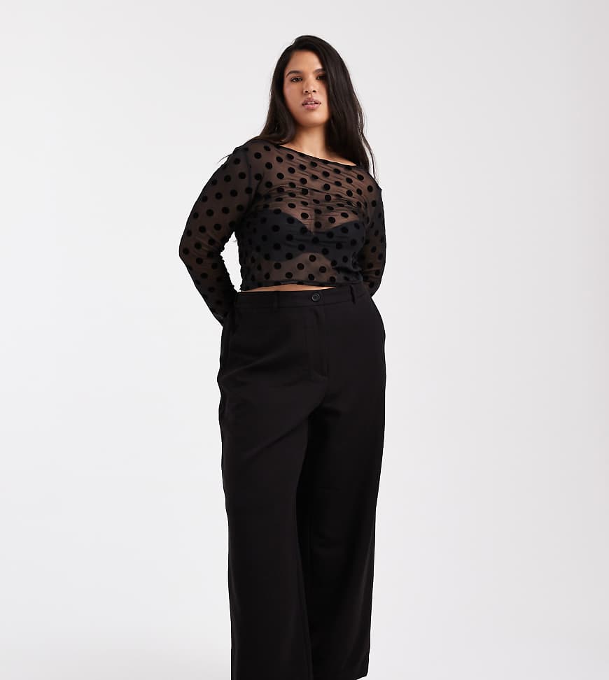 Pieces Curve - Dad-Hose in Schwarz mit weitem Bein und Gürtelschlaufen von Pieces Plus