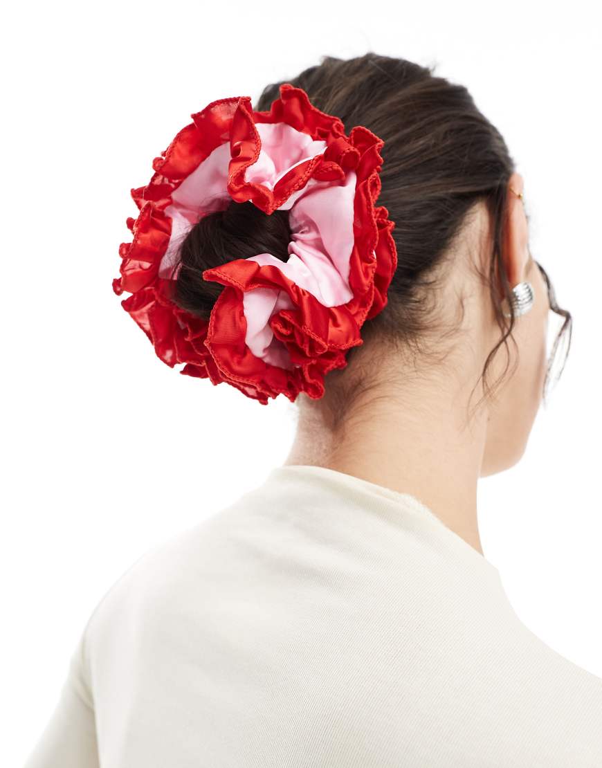 PIECES - Extragroßes Scrunchie-Haargummi in Rosa und Rot mit Rüschenrand-Bunt von Pieces