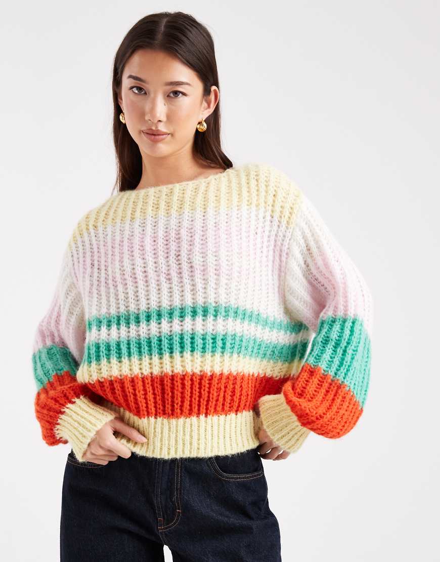 PIECES - Strickpullover mit bunten Retro-Streifen von Pieces
