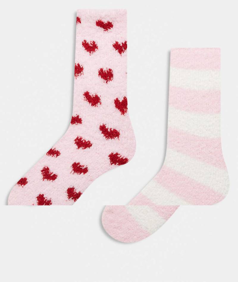 Pieces - 2er-Pack flauschige Socken mit weihnachtlichen Herzmotiven in Rosa von Pieces