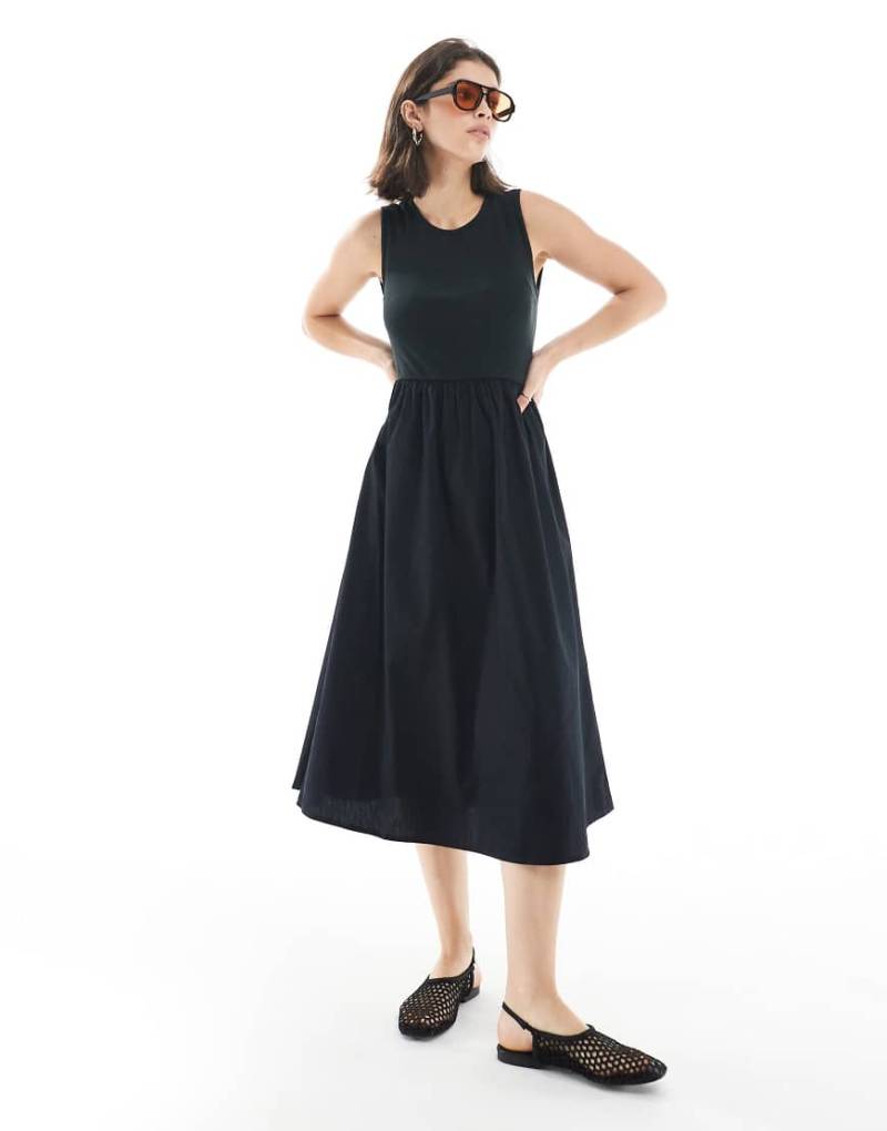 Pieces - Ärmelloses Midikleid in Schwarz mit gewebtem Rock von Pieces