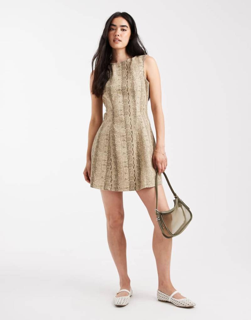 Pieces - Ärmelloses Mini-Jeanskleid mit Schlangenmuster-Bunt von Pieces