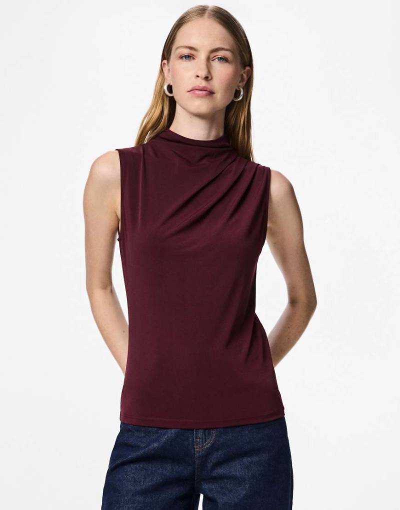 Pieces - Ärmelloses Oberteil in Tawny Port-Rot von Pieces