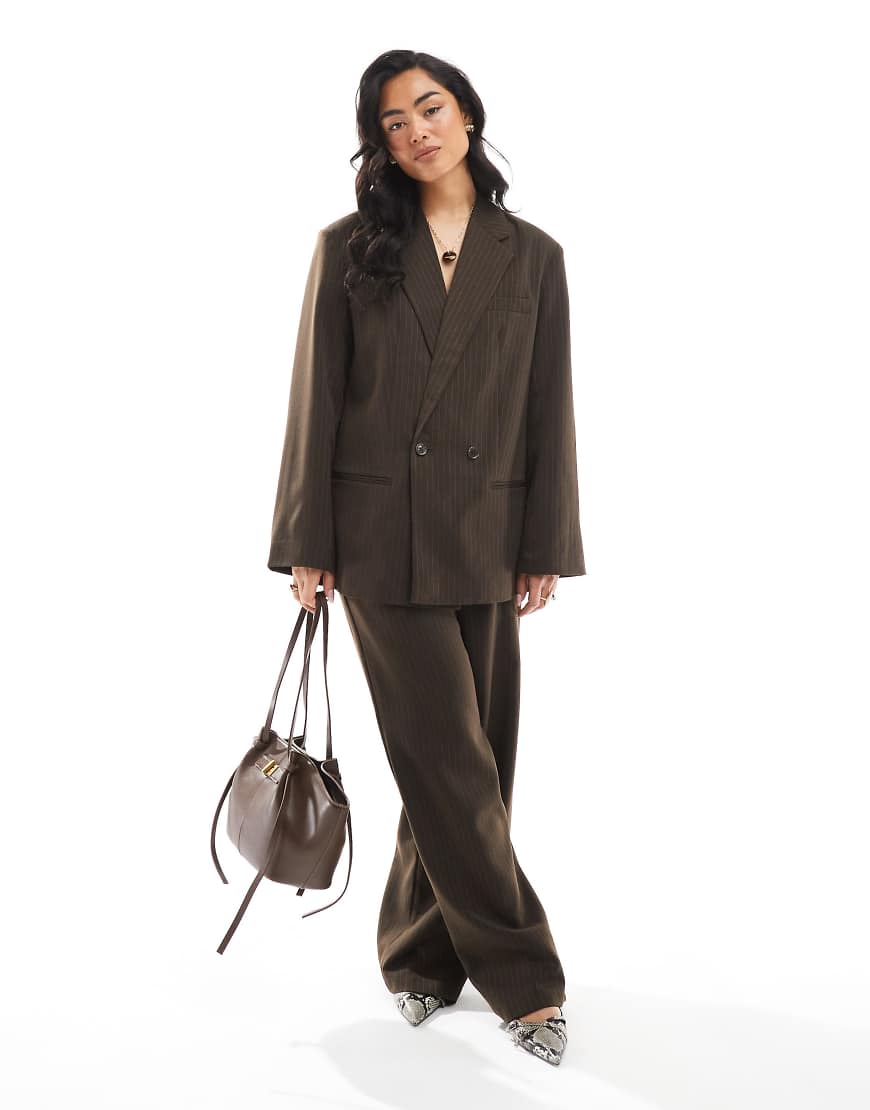 Pieces - Elegante Hose in Schokobraun mit Nadelstreifen und weitem Bein, Kombiteil Pieces - Elegante Hose in Schokobraun mit Nadelstreifen und weitem Bein, Kombiteil von Pieces