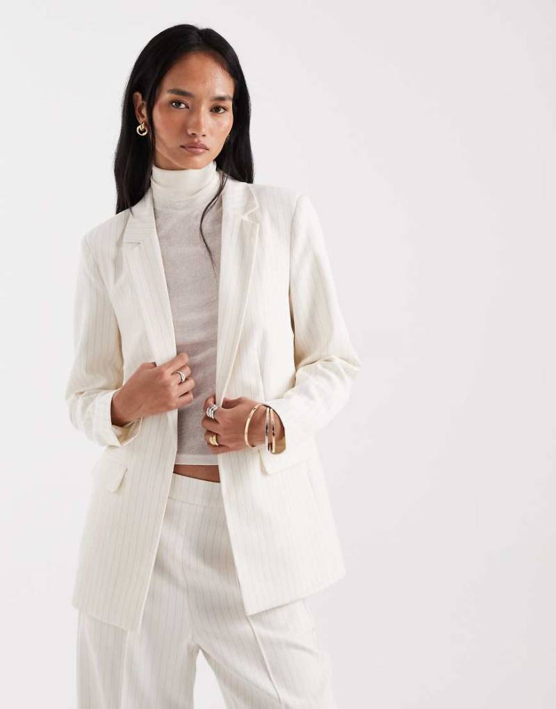 Pieces - Eleganter Oversize-Blazer in Birken-Cremeweiß mit Nadelstreifen, Kombiteil von Pieces