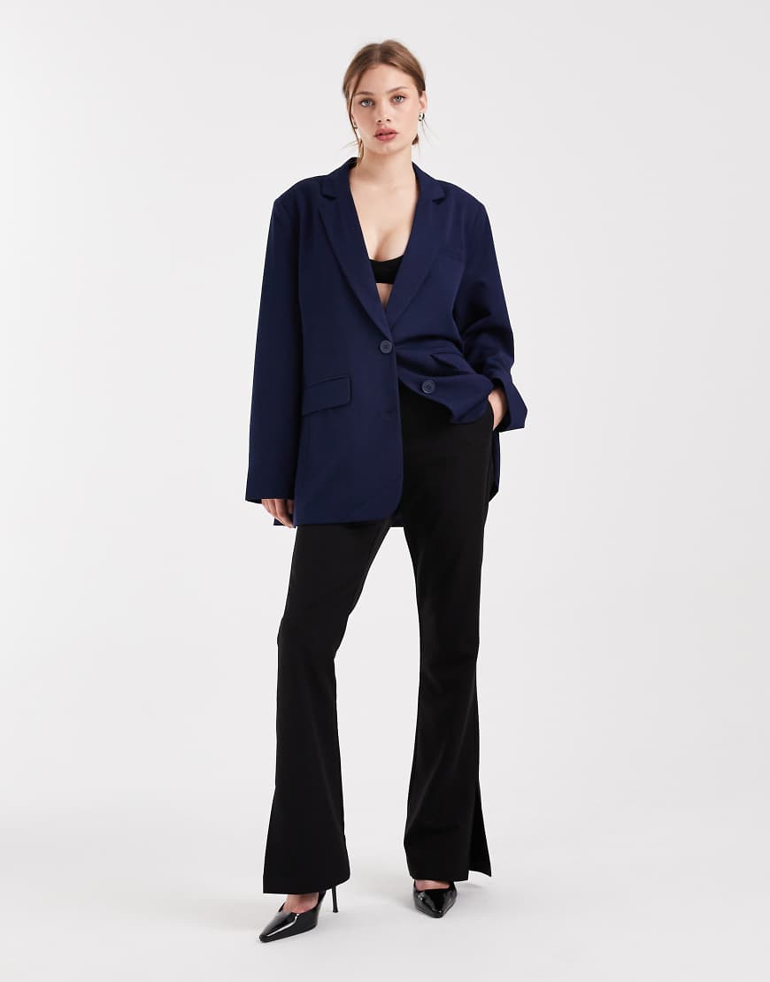 Pieces - Eleganter Oversize-Blazer in Marineblau von Pieces