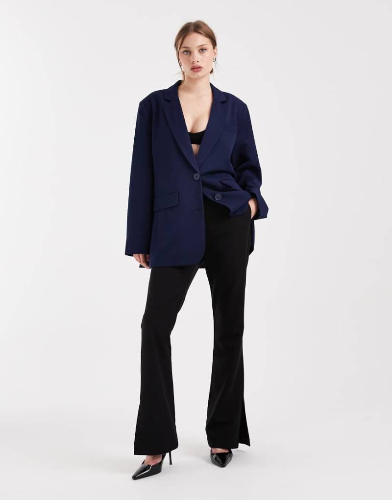 Pieces - Eleganter Oversize-Blazer in Marineblau von Pieces