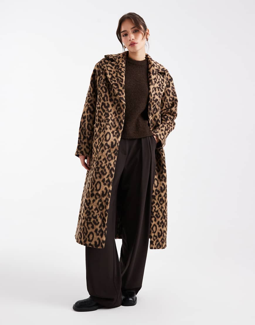 Pieces - Formeller Maxi-Mantel mit Leopardenmuster-Bunt Pieces - Formeller Maxi-Mantel mit Leopardenmuster-Bunt von Pieces