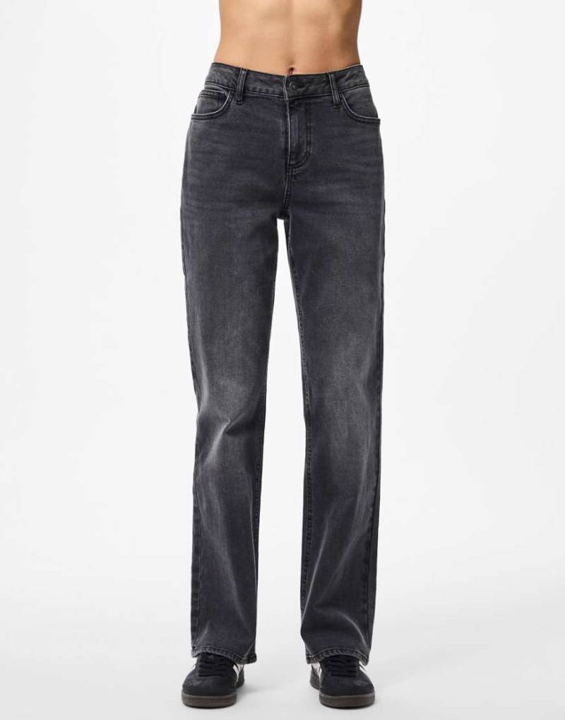 Pieces - Gerade geschnittene Jeans in Dunkelgrau von Pieces