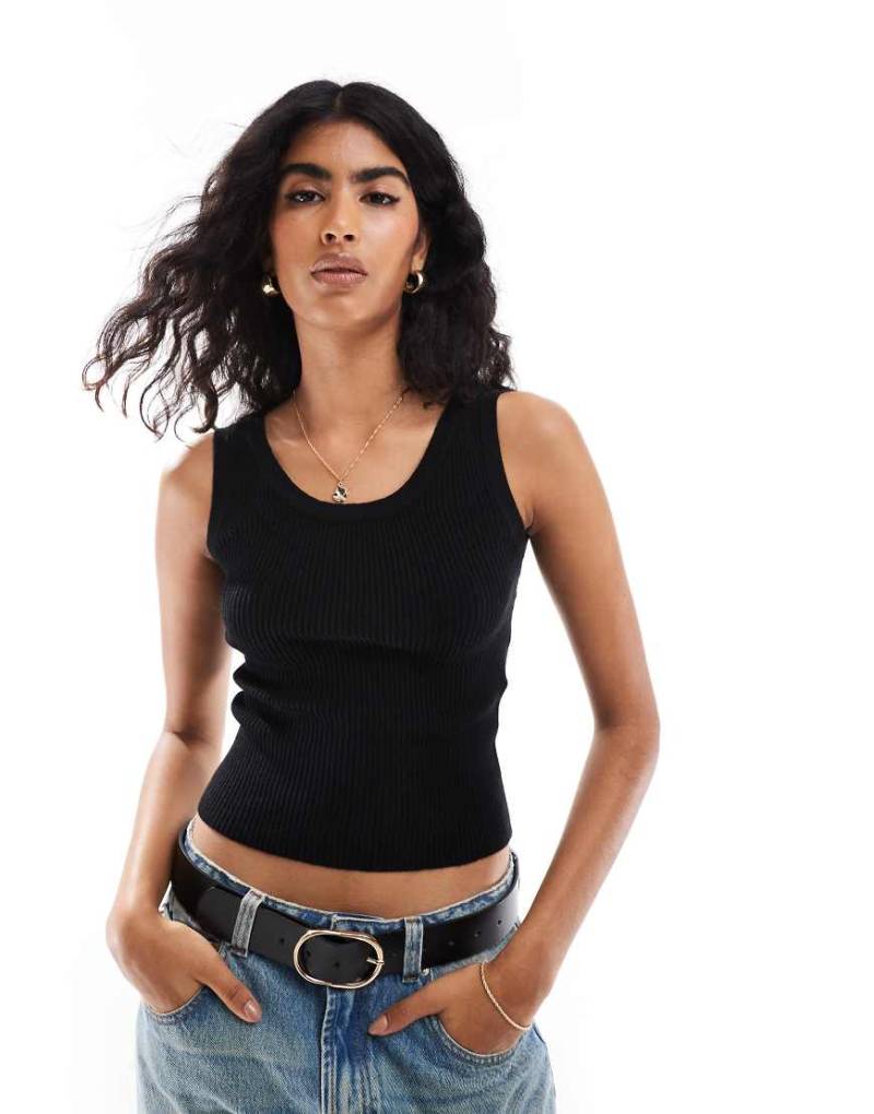 Pieces - Geripptes Strick-Tanktop in Schwarz von Pieces