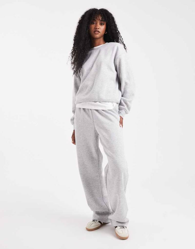 Pieces - Jogginghose in Hellgrau meliert mit weitem Bein, Kombiteil von Pieces