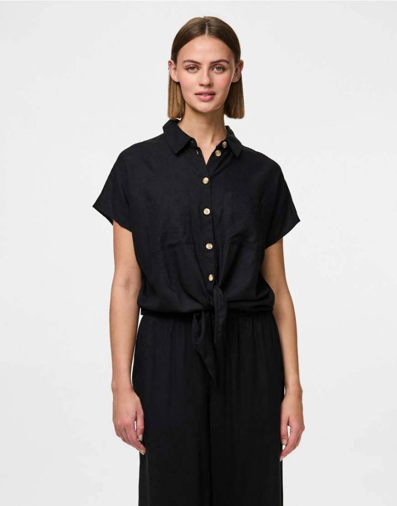 Pieces - Kurzärmliges Hemd in Schwarz von Pieces