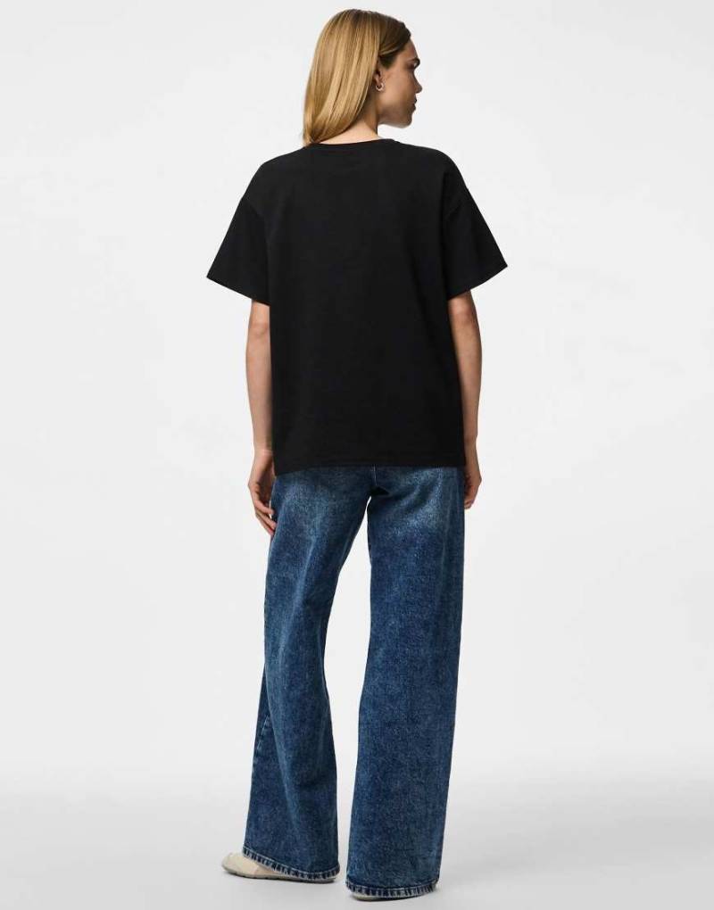 Pieces - Oversize-T-Shirt in Schwarz von Pieces