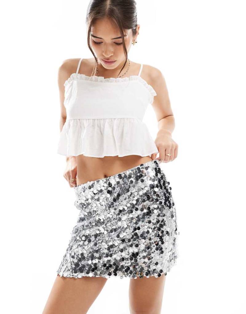 Pieces - Pailletten-Minirock in Silber von Pieces