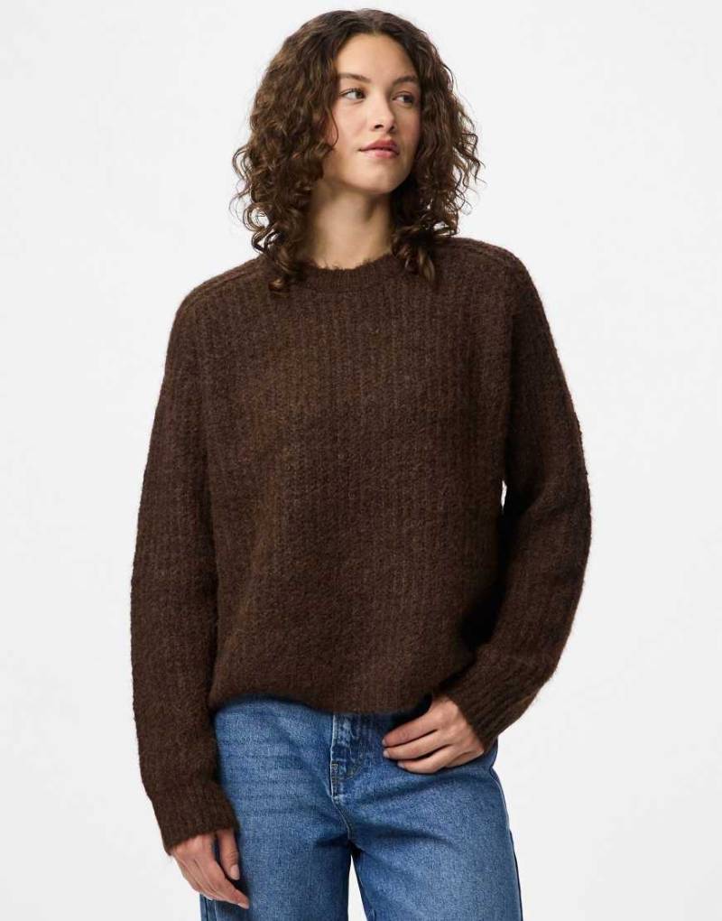 Pieces - Pullover in Hot Fudge-Brown von Pieces