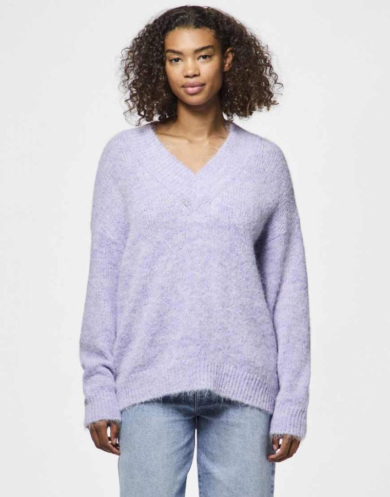 Pieces - Pullover in Lavendel mit V-Ausschnitt-Lila von Pieces