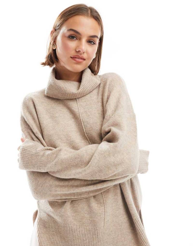 Pieces - Rollkragenpullover in Beige mit Ziernaht auf der Vorderseite-Neutral von Pieces