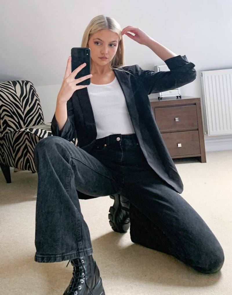 Pieces - Schwarzer Blazer mit gerafften Ärmeln von Pieces