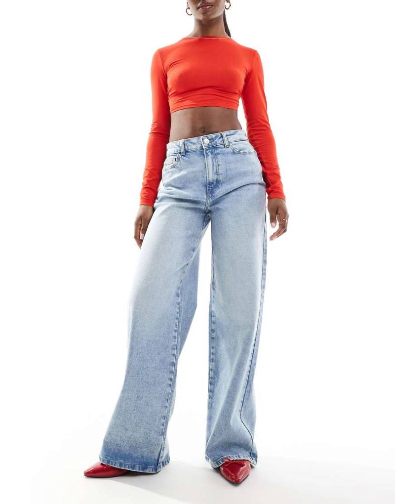Pieces - Selma - Weit geschnittene Jeans in Hellblau von Pieces