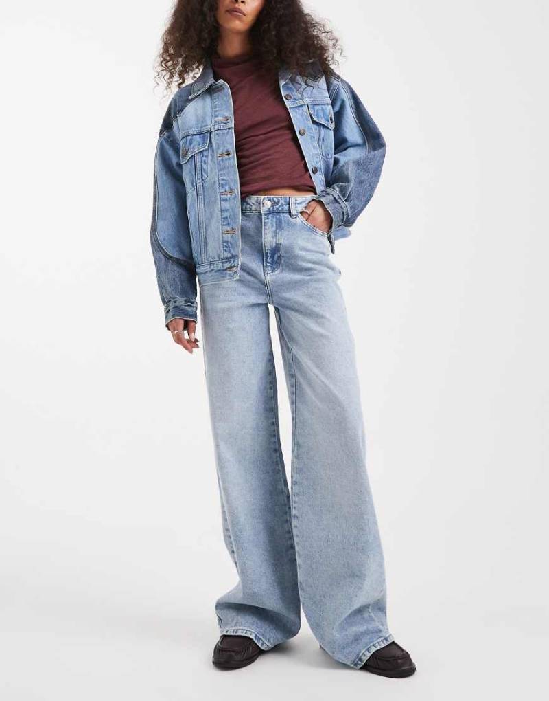 Pieces - Selma - Weit geschnittene Jeans in Hellblau von Pieces
