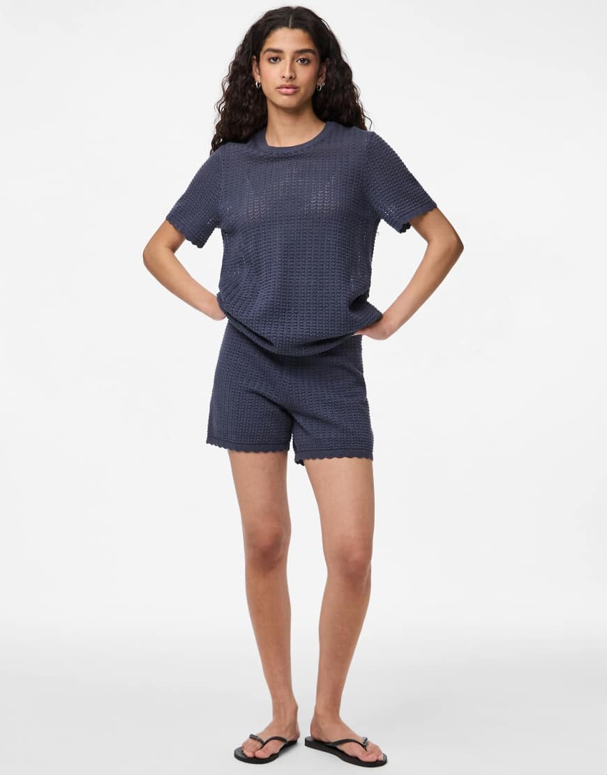 Pieces - Shorts in Blau von Pieces