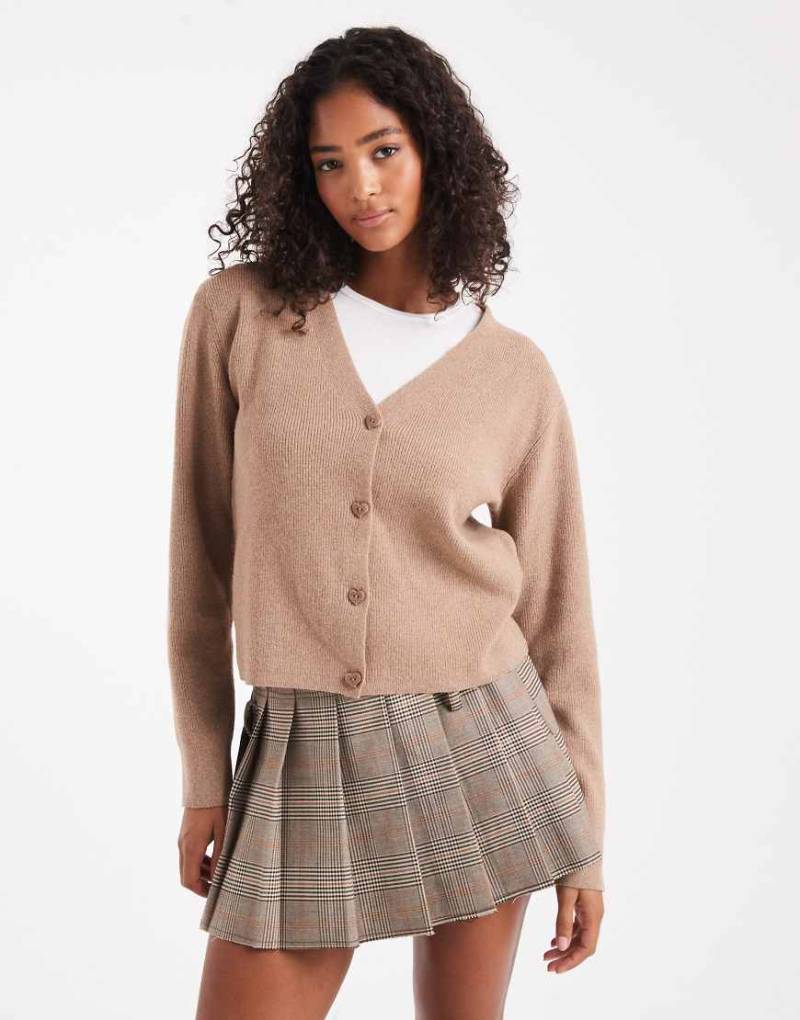 Pieces - Strickjacke in Beige mit herzförmigen Knöpfen-Neutral von Pieces