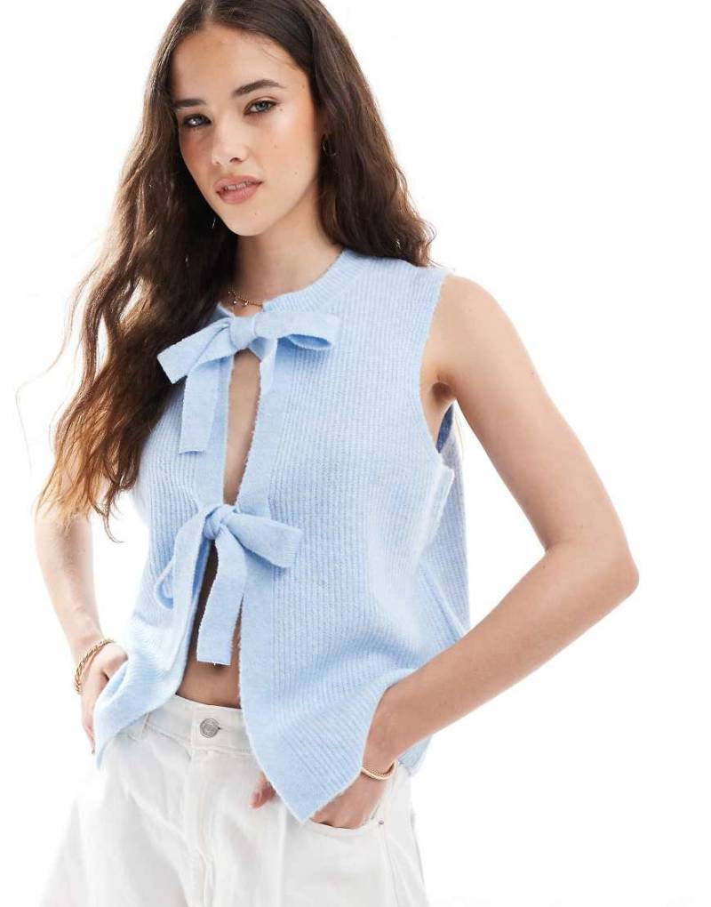 Pieces - Strickoberteil in Hellblau mit Bindefront von Pieces