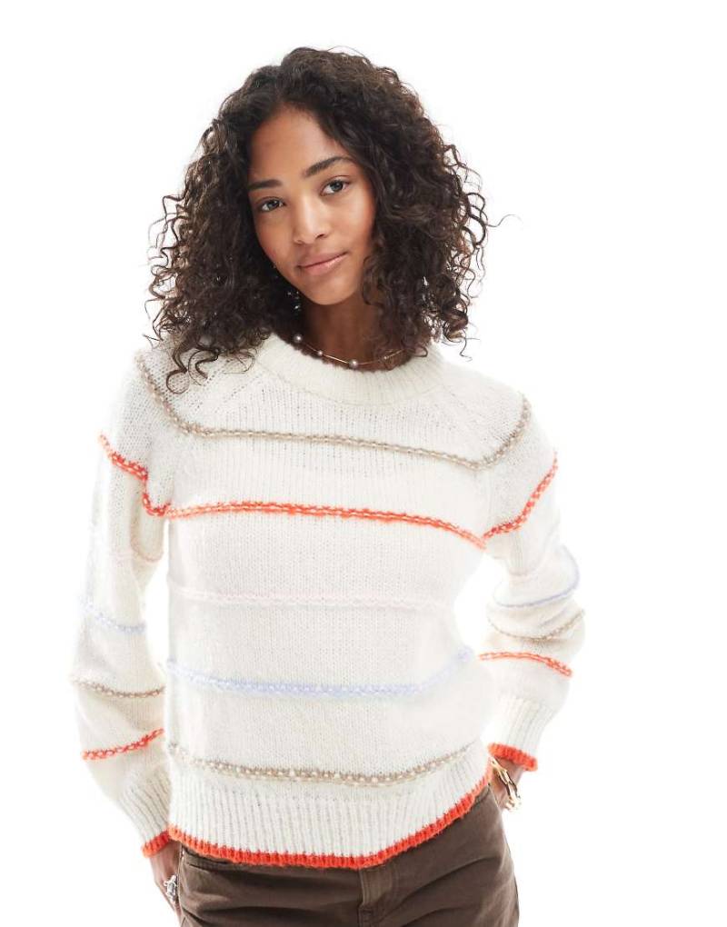 Pieces - Strickpullover in Cremeweiß mit buntem Streifenmuster von Pieces