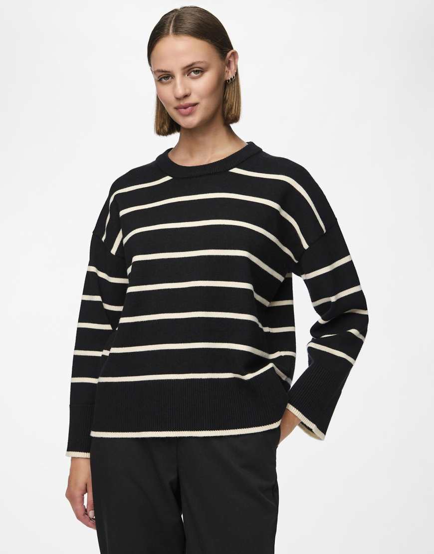Pieces - Strickpullover in Schwarz Pieces - Strickpullover in Schwarz von Pieces
