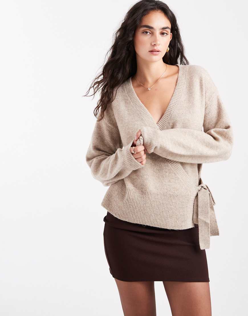 Pieces - Strickpullover in meliertem Taupe mit seitlichem Bindedetail-Neutral von Pieces