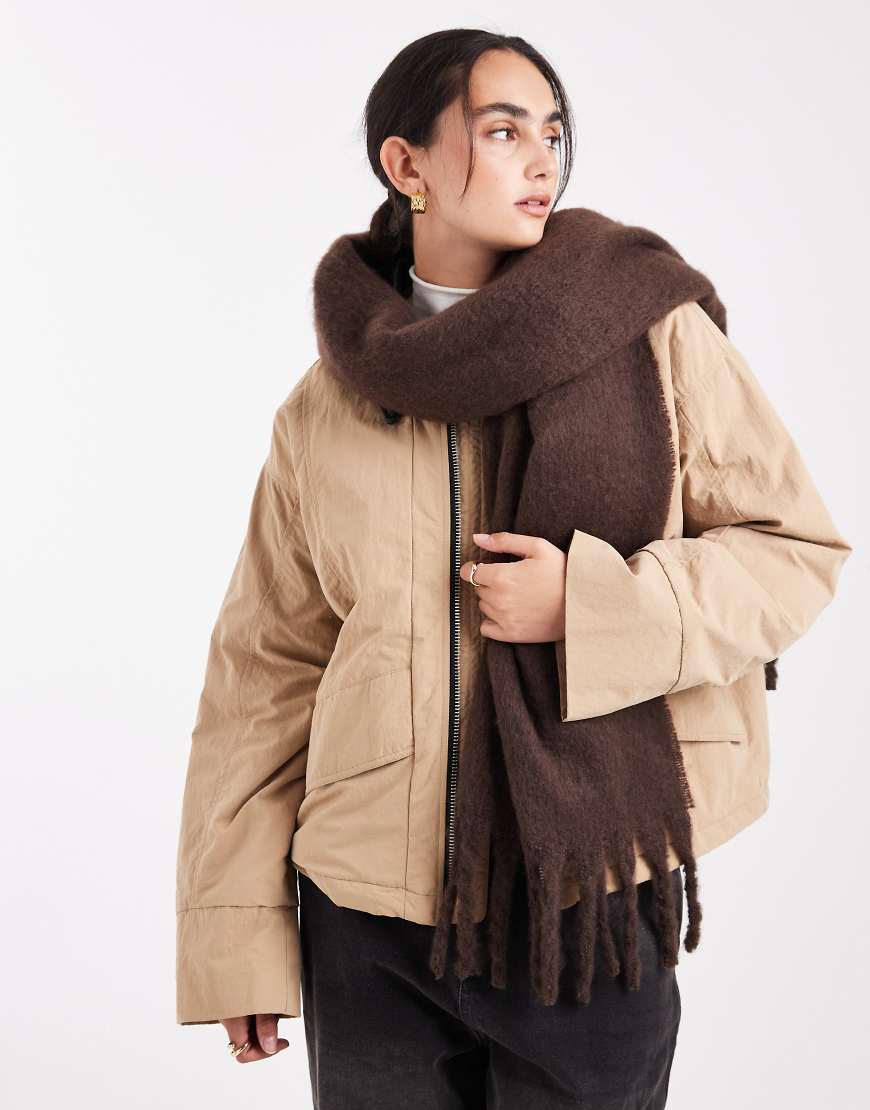 Pieces - Superweicher Fransenschal in Schokobraun-Brown von Pieces