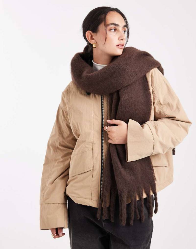 Pieces - Superweicher Fransenschal in Schokobraun-Brown von Pieces