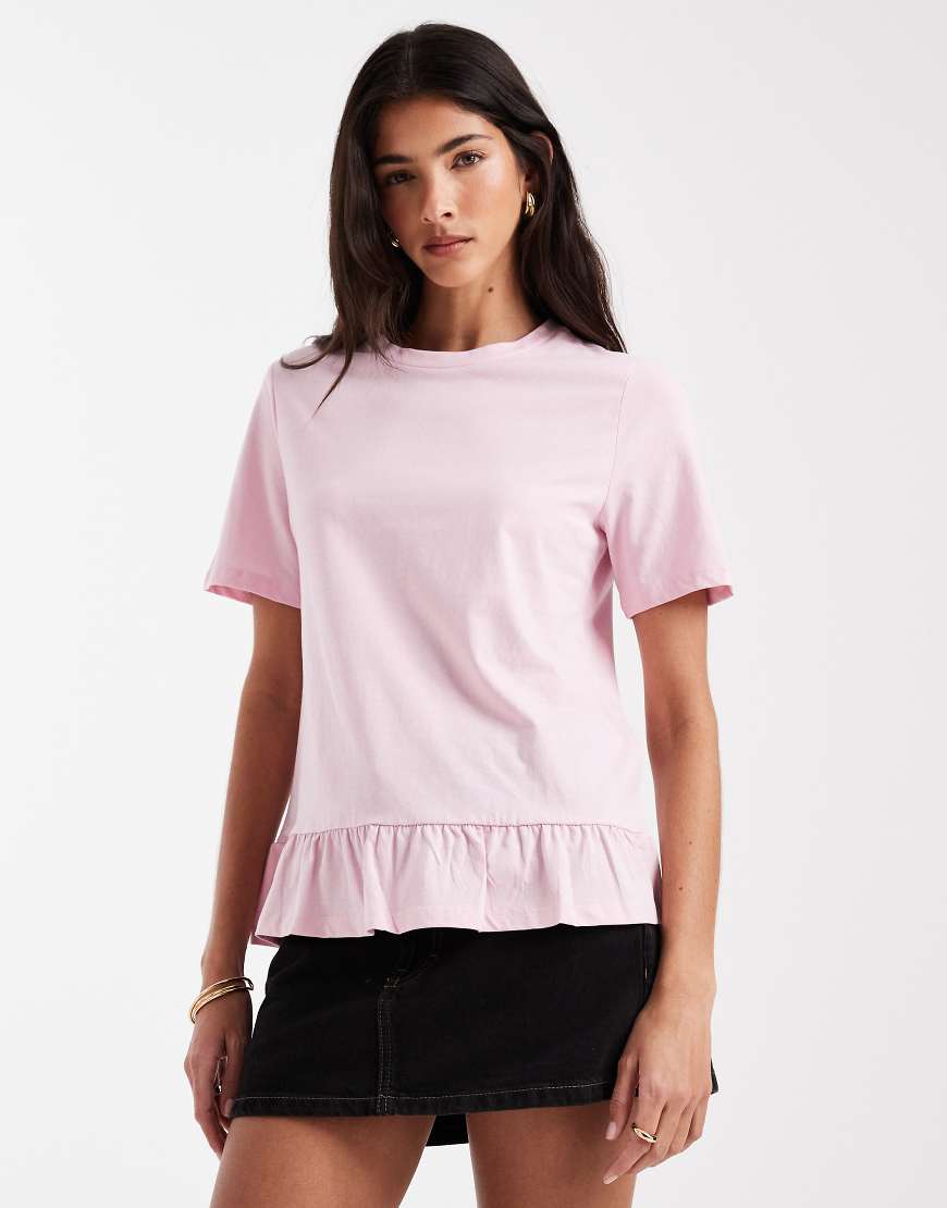 Pieces - T-Shirt in Rosa mit Rüschensaum von Pieces
