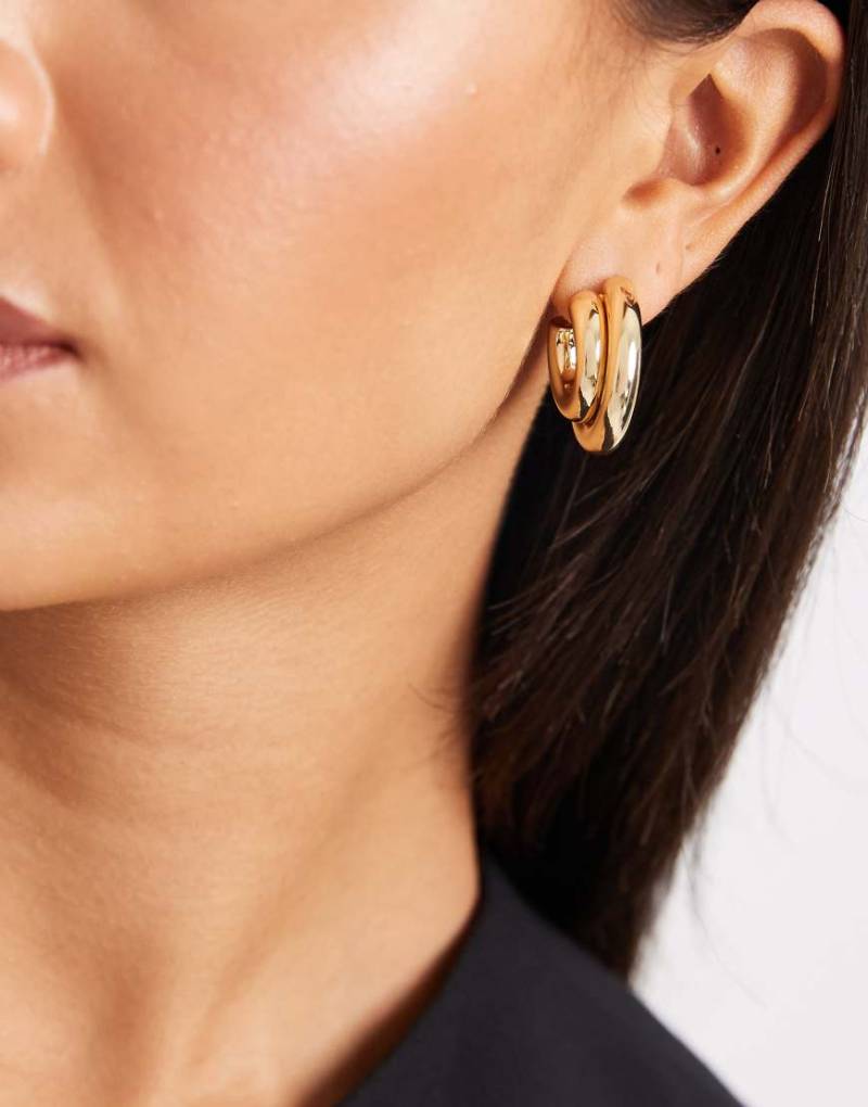 Pieces - Zweifarbige Creolen mit Doppel-Design in Gold- und Silberoptik-Bunt von Pieces