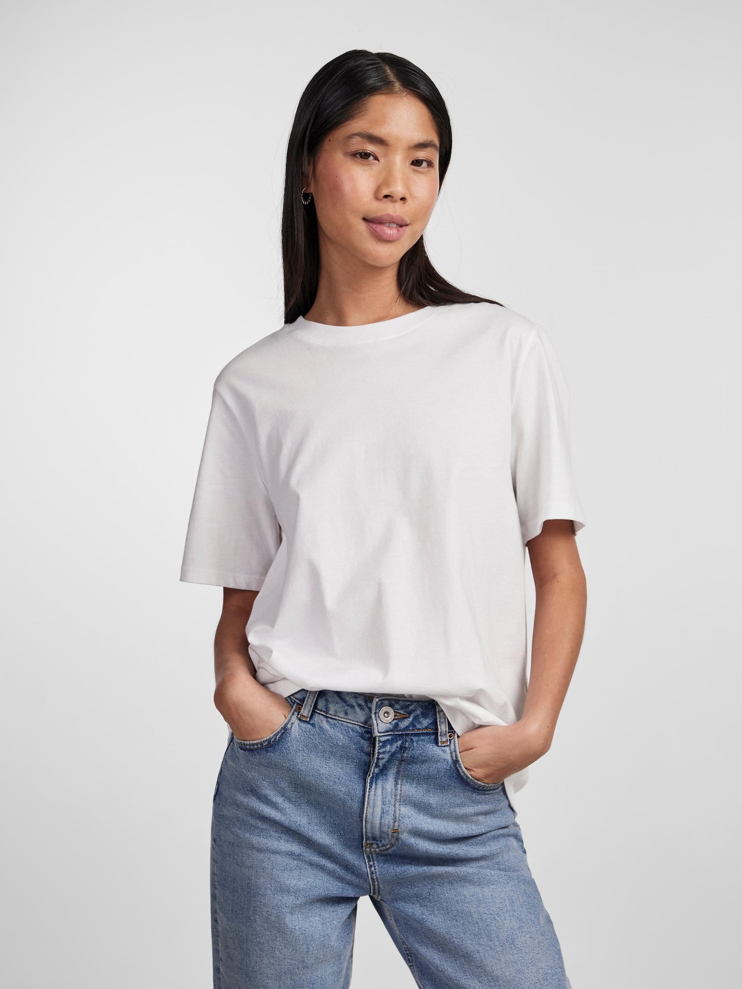 T-Shirt 'RIA' von Pieces