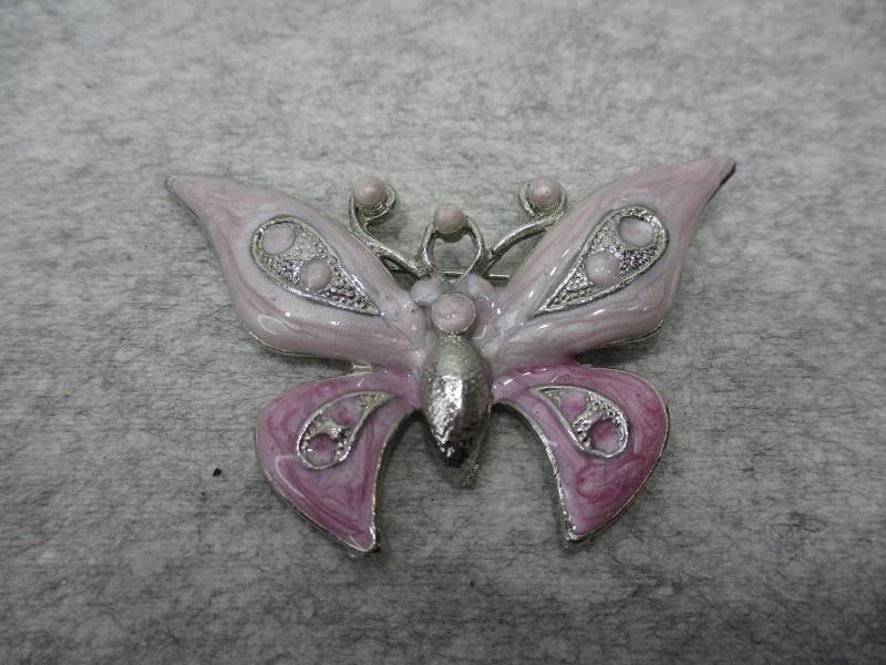 Vintage Schmetterling Brosche Pin Schillernden Silber Ton Rosa Emaille Vintage Schmetterling Brosche Pin Schillernden Silber Ton Rosa Emaille von PiecesOfOld