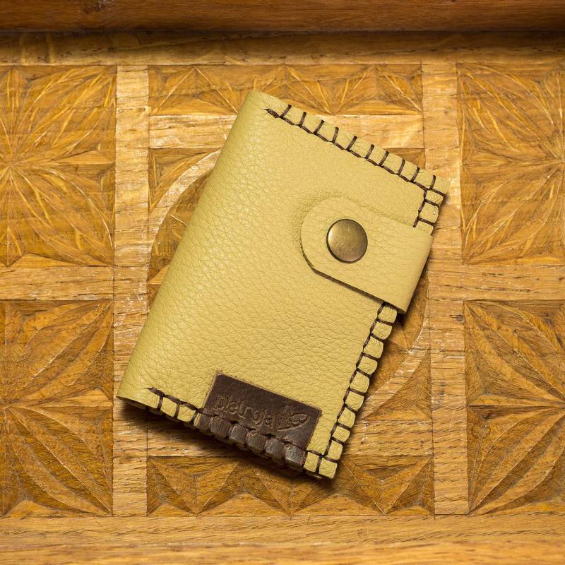Beige Ledergeldbörse Für Karten Und Scheine, Klein Originell von Pielroja