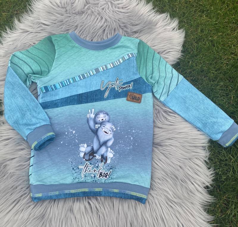 Raffiniertes Shirt Yeti Power Langarmig von PiepundMatz