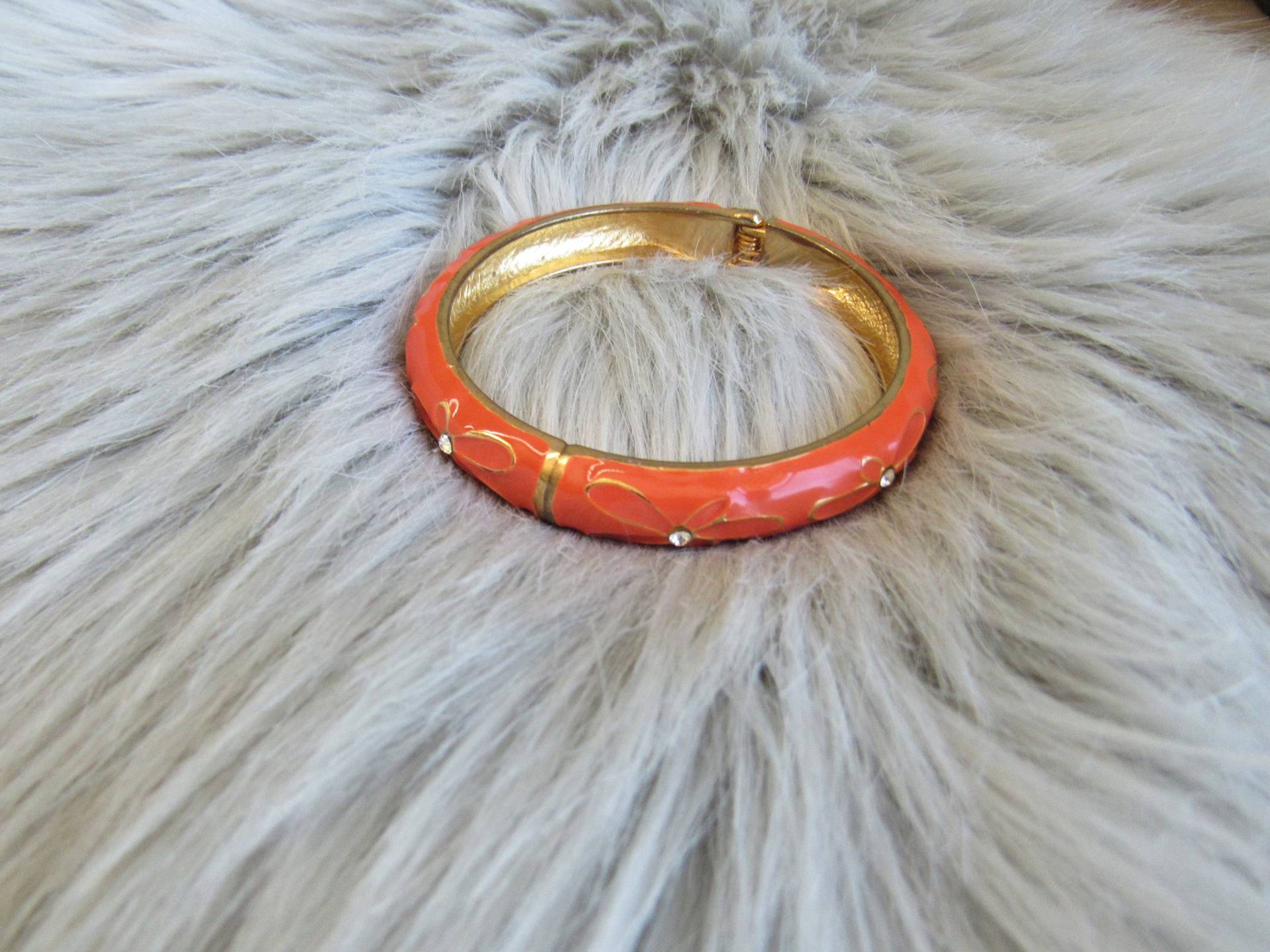 Vintage Daisy Blume Orange Clip Armreif Gold Ton Kristall Armband Vintage Daisy Blume Orange Clip Armreif Gold Ton Kristall Armband von PiercedorPretty