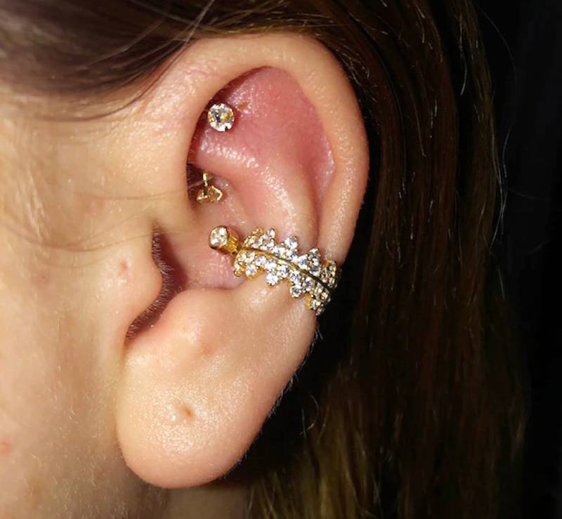 Cz Crown Conch Ohrring 1 Stück Sterling Silber Knorpel-Piercing Cz Crown Conch Ohrring 1 Stück Sterling Silber Knorpel-Piercing von PiercingRoomByJay