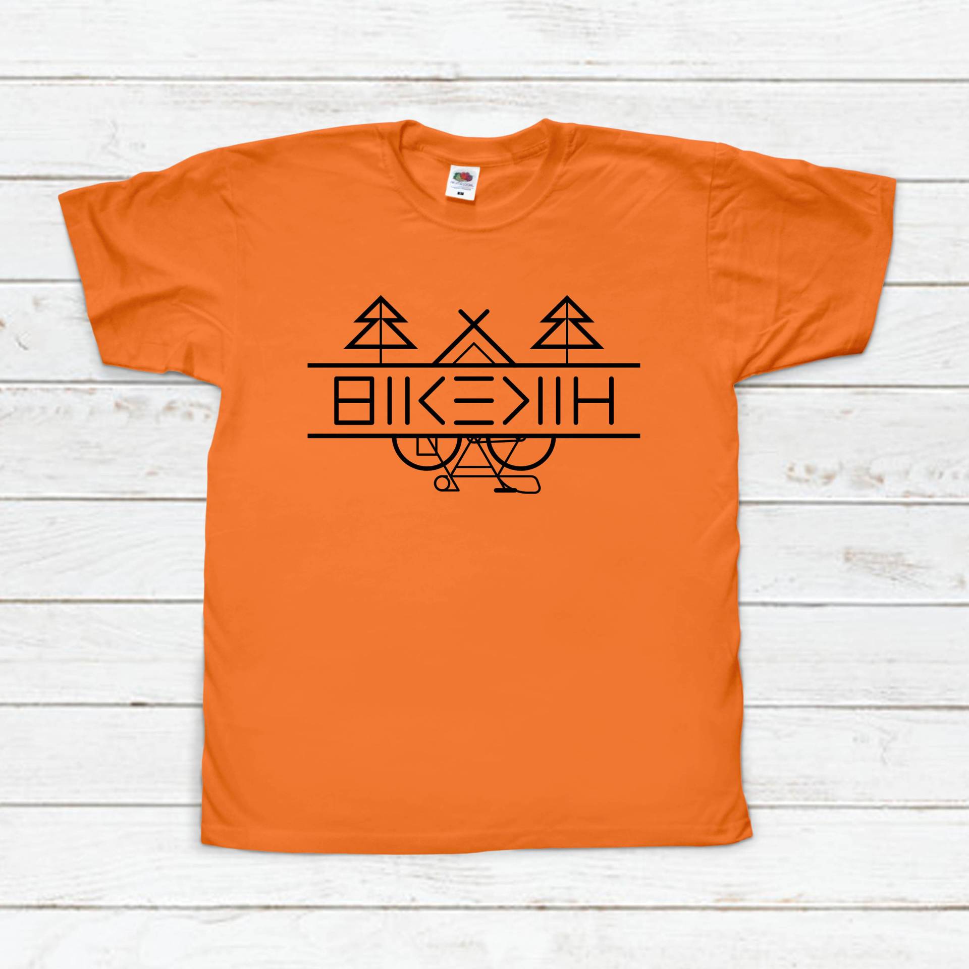 Original T-Shirts Hike Auf Dem Fahrrad. Für Männer von PievaDesign